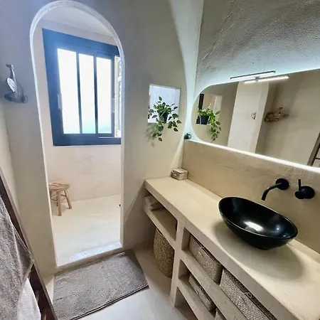 L'insaisi-sable, Piscine Et Parking Appartement